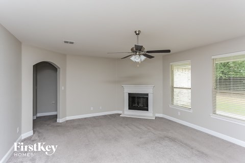 7508 Rose Crest Boulevard 4 Beds Apartment for Rent