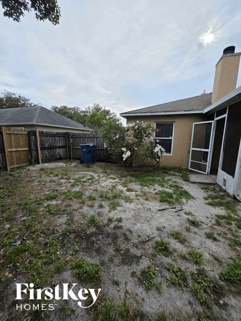 213 AUTUMN RIDGE ROAD 4 Beds Apartment for Rent