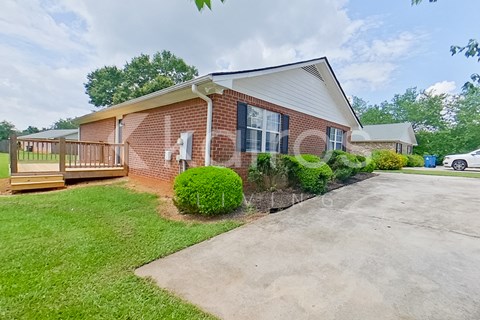 110 Fawn Dr 4 Beds Apartment for Rent