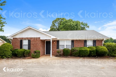 385 Deerpark Dr 3 Beds Apartment for Rent