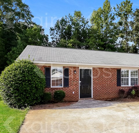 208 Deer Pkwy 3 Beds Apartment for Rent