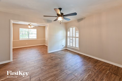 11907 Cedarcliff Drive 4 Beds Apartment for Rent