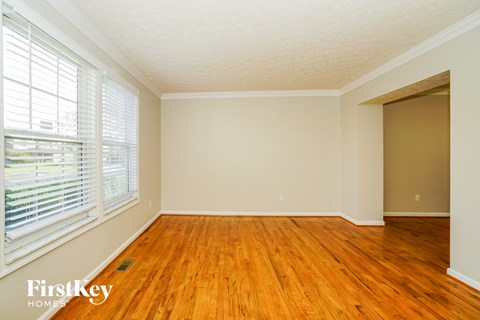 3288 Darby Glen Boulevard 4 Beds Apartment for Rent