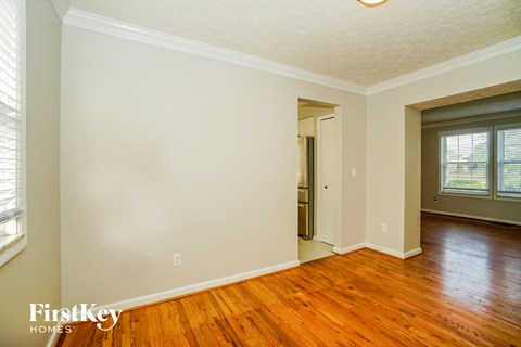 3288 Darby Glen Boulevard 4 Beds Apartment for Rent