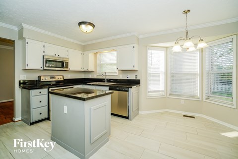 3288 Darby Glen Boulevard 4 Beds Apartment for Rent