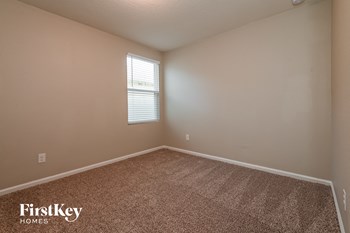 9042 KIPPER DRIVE 3 Beds House for Rent - Photo Gallery 11