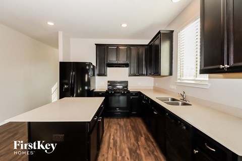24114 Silver Sunset Lane 3 Beds Apartment for Rent