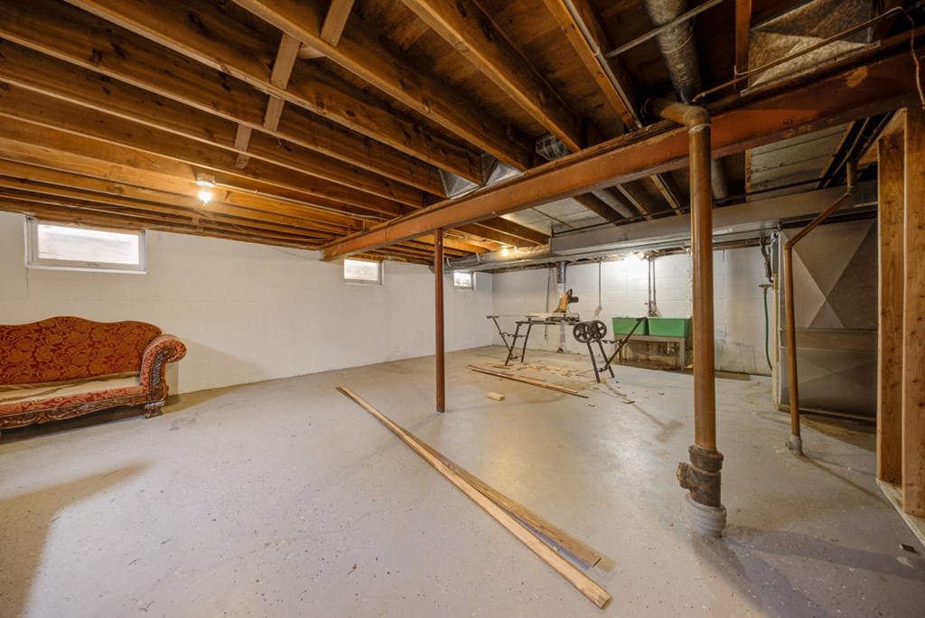 the basement of a house that is being remodeled