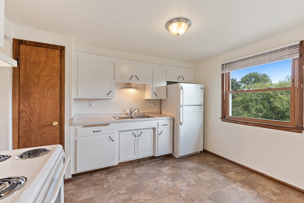77th Street Townhomes Kitchen 2