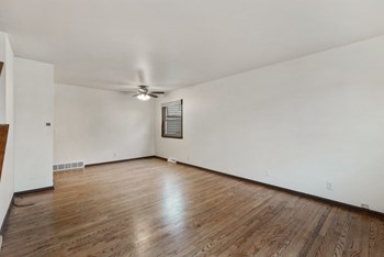 3635 S 90th Street 3 Beds Apartment for Rent - Photo Gallery 13