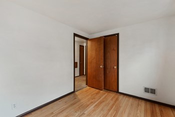 3635 S 90th Street 3 Beds Apartment for Rent - Photo Gallery 14