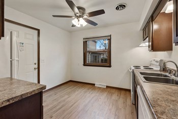 3635 S 90th Street 3 Beds Apartment for Rent - Photo Gallery 2