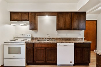 3635 S 90th Street 3 Beds Apartment for Rent - Photo Gallery 12