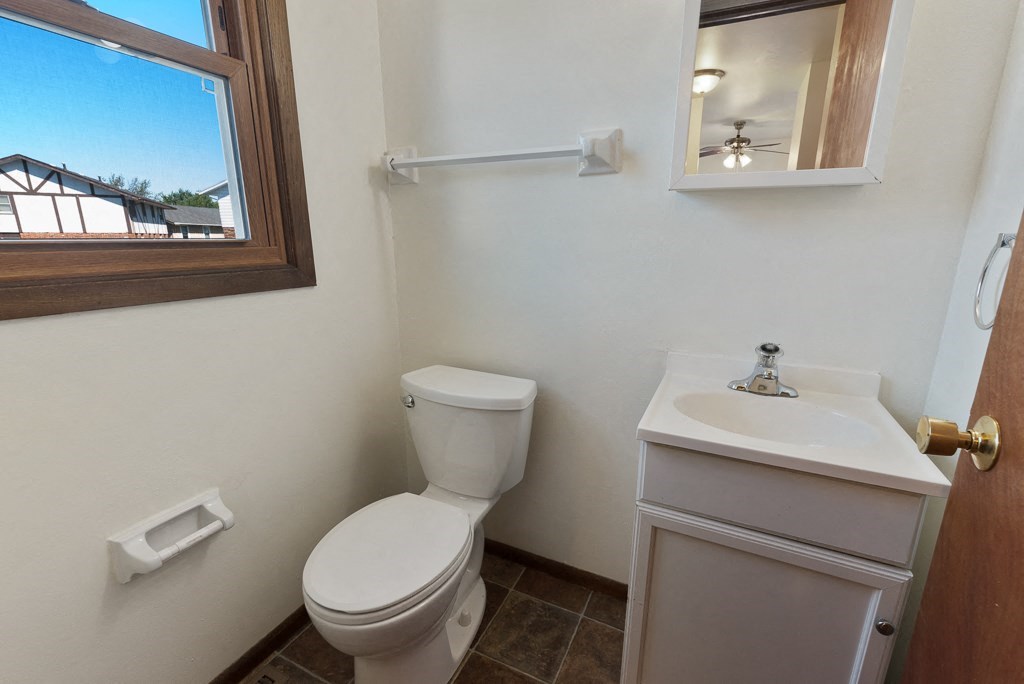 Townhomes of Valley Bathroom