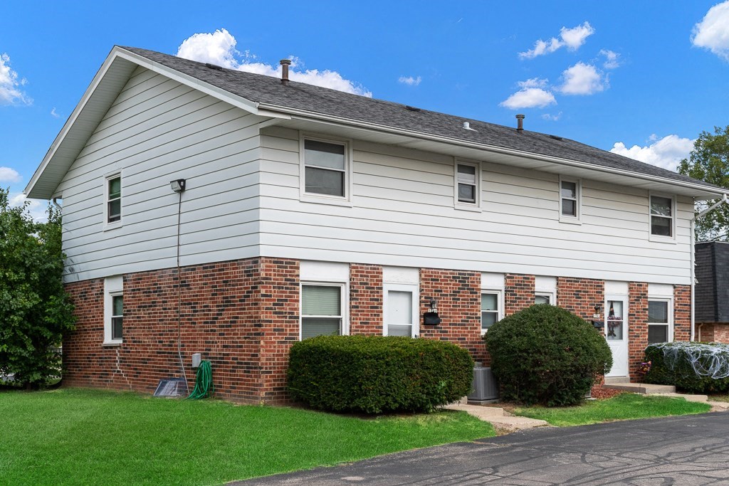 Townhomes of Valley Green Exterior