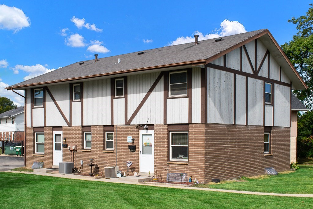 Townhomes of Valley Exterior
