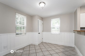 6447 Clifton Hills Dr 3 Beds House for Rent - Photo Gallery 6