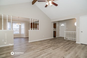 708 SE SHAMROCK LANE 3 Beds House for Rent - Photo Gallery 6