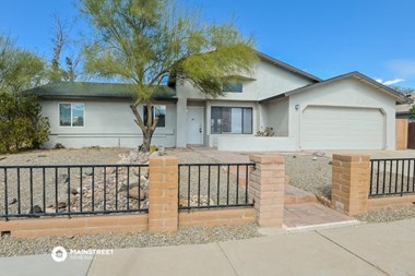 1880 W Mountain Oak Ln 3 Beds Apartment for Rent
