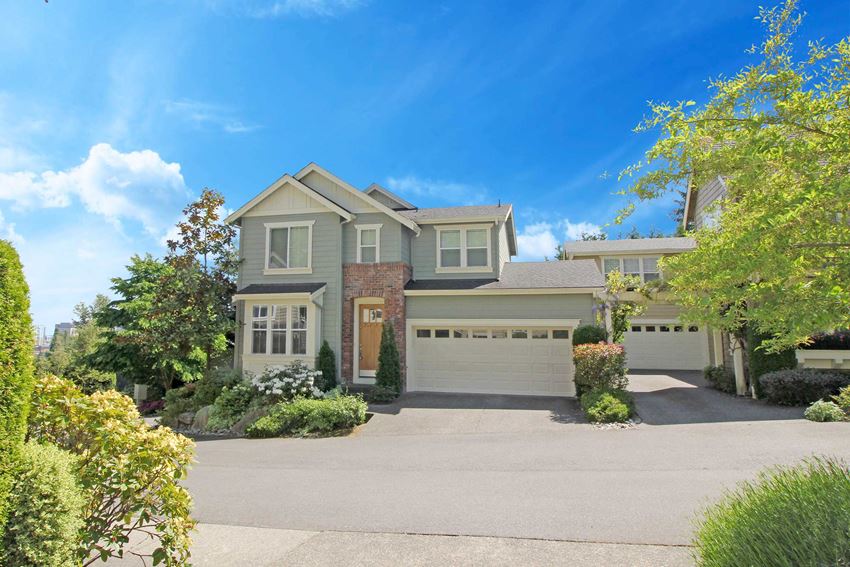 1723 100th Ave NE 3 Beds House for Rent - Photo Gallery 1