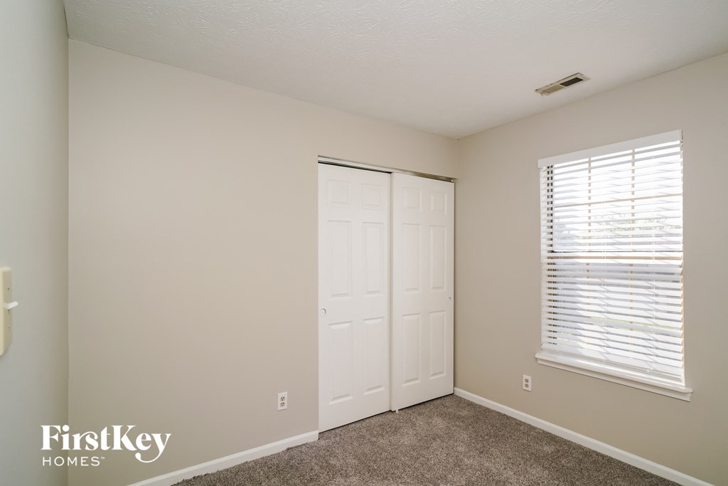 10145 E PARK VALLEY Drive 4 Beds House for Rent - Photo Gallery 9