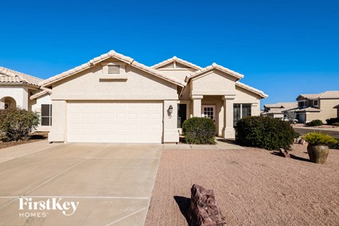 1102 W MONTE CRISTO Avenue 3 Beds Apartment for Rent