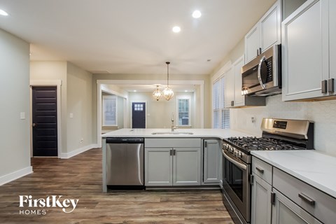 300 South Crawford Street 5 Beds House for Rent - Photo Gallery 8