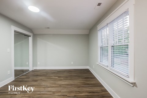 300 South Crawford Street 5 Beds House for Rent - Photo Gallery 12