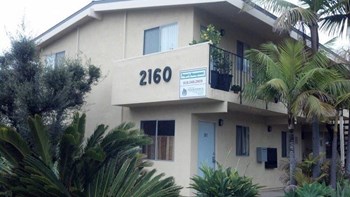 2151 Orange Ave., 2152 Elden Ave., 2160 Elden Ave. 1-2 Beds Apartment for Rent - Photo Gallery 3