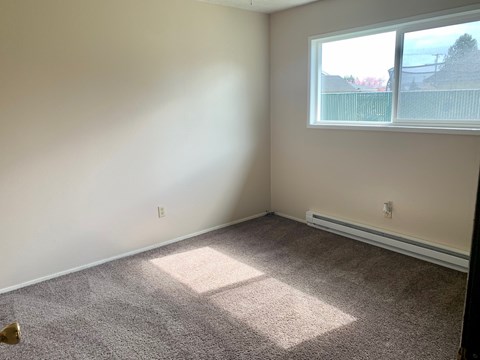 2254 JENNIFER PLACE 3 Beds Apartment for Rent