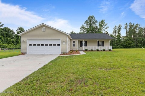 111 Howell Drive 3 Beds Apartment for Rent