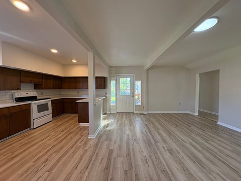 445 C. STREET 4 Beds Apartment for Rent