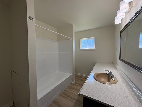 445 C. STREET 4 Beds Apartment for Rent