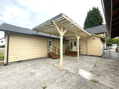 445 C. STREET 4 Beds Apartment for Rent