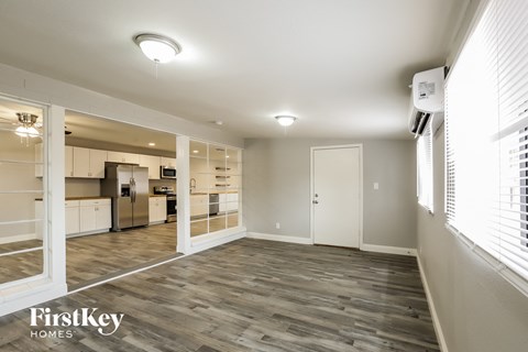 5361 NORTH 61ST Drive 3 Beds Apartment for Rent