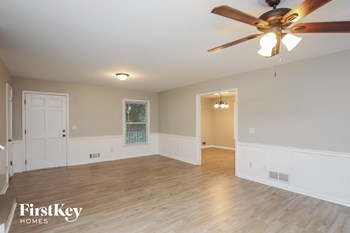 74 Leaf Lake Drive 4 Beds House for Rent - Photo Gallery 3