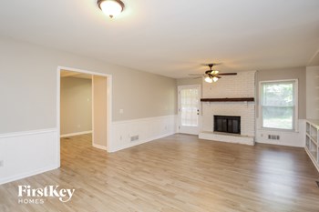 74 Leaf Lake Drive 4 Beds House for Rent - Photo Gallery 5