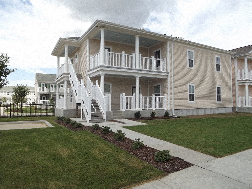 Building Exterior-Marrero Commons 1, New Orleans, LA 70125
