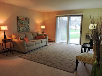 15000 W. Cleveland Avenue 1-2 Beds Apartment for Rent - Photo Gallery 7