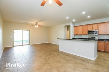 784 W HARVEST Road 3 Beds House for Rent - Photo Gallery 5
