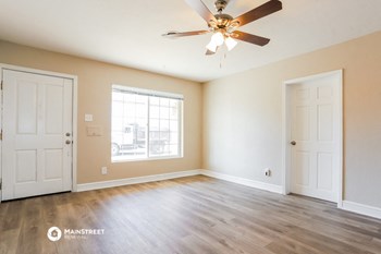 814 QUENTIN ST 3 Beds House for Rent - Photo Gallery 3