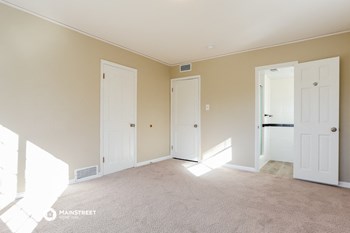 814 QUENTIN ST 3 Beds House for Rent - Photo Gallery 7