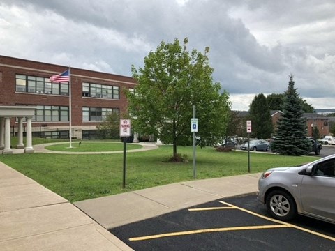 235 Harry L Drive 1 Bed Apartment for Rent - Photo Gallery 5