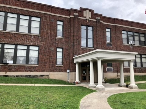 235 Harry L Drive 1 Bed Apartment for Rent - Photo Gallery 7