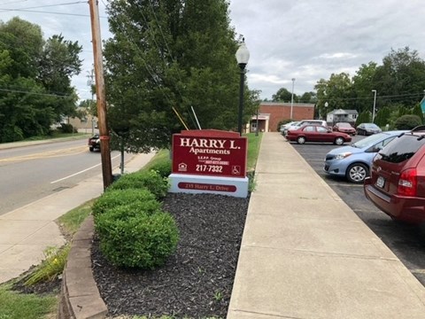 235 Harry L Drive 1 Bed Apartment for Rent - Photo Gallery 11