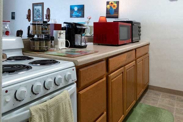 Wells Apartments Studio-1 Bed Apartment for Rent - Photo Gallery 2