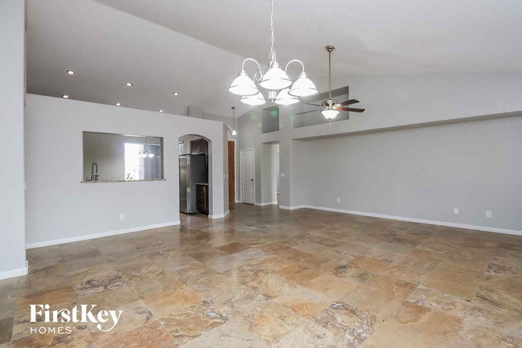 2907 E MILLBRAE Lane 3 Beds House for Rent - Photo Gallery 5