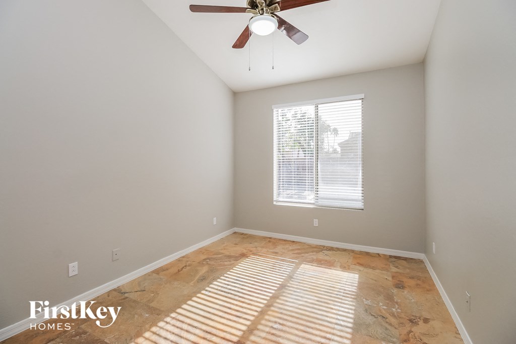 2907 E MILLBRAE Lane 3 Beds House for Rent - Photo Gallery 11