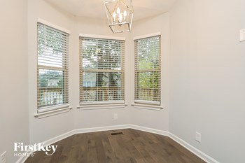 1301 Ravenna Court S 3 Beds House for Rent - Photo Gallery 3
