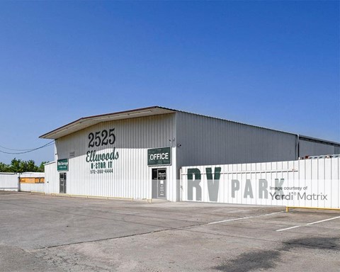 Storage Units for Rent available at 2525 South Beltline Road, Balch Springs, TX 75181